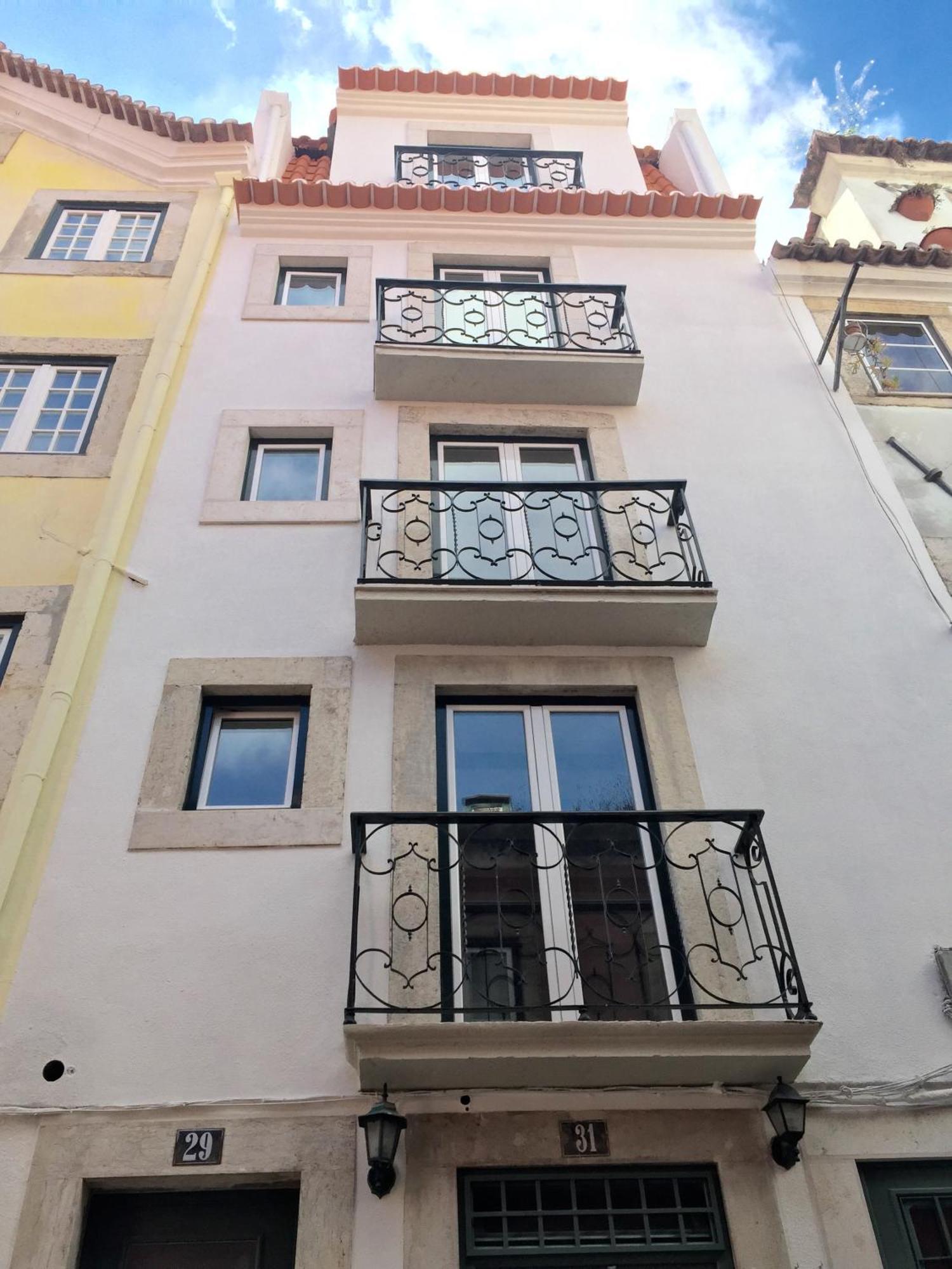 Bairro Alto Studio Apartments - By Lu Holidays Lisboa Екстериор снимка